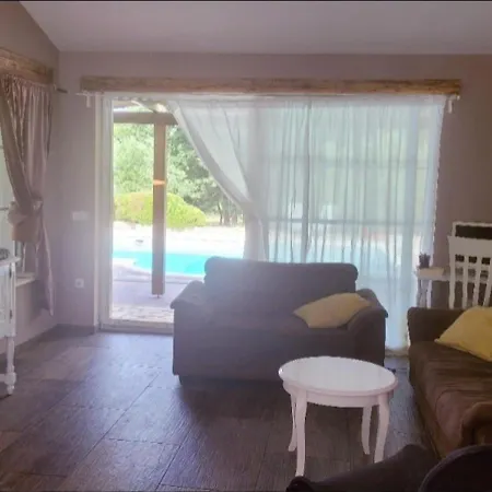 Semesterbostad Ara With Private Pool *